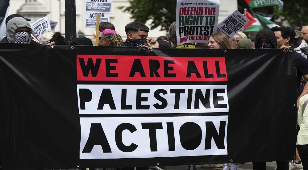 "فلسطين أكشن" تقول بعد سريان حظرها: حكومة بريطانيا تخضع إلى لوبي إسرائيلي ولن نتوقف عن دعم فلسطين