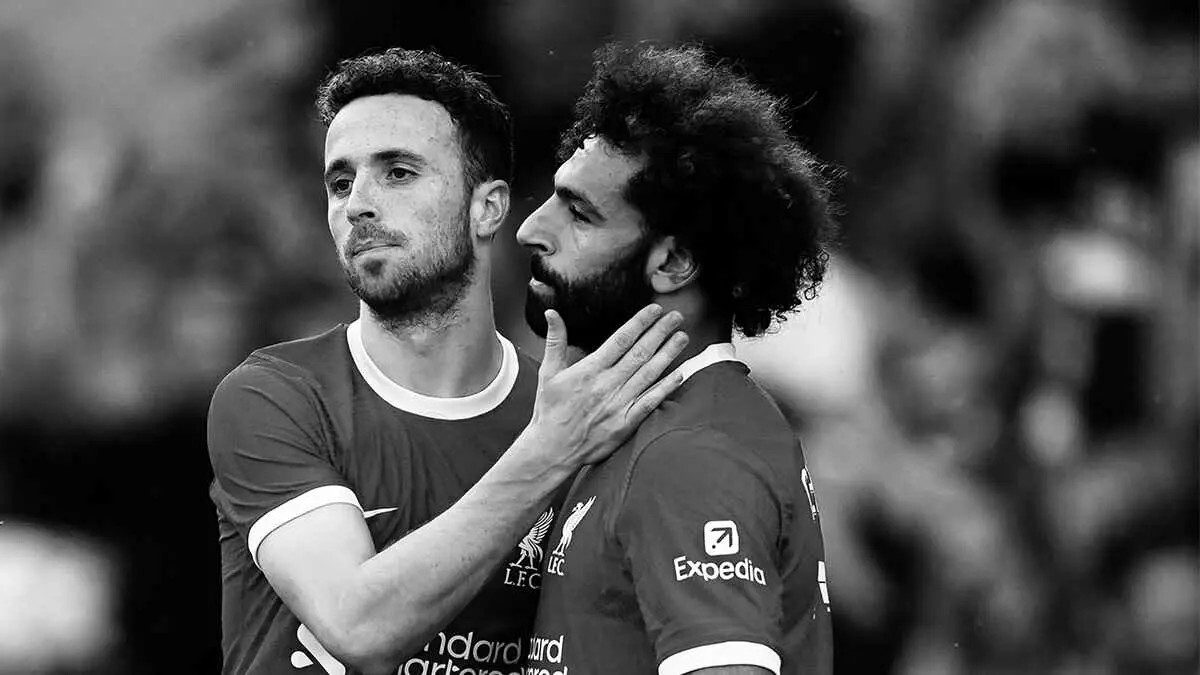 ما سبب الغياب المفاجئ لمحمد صلاح عن جنازة ديوغو جوتا؟