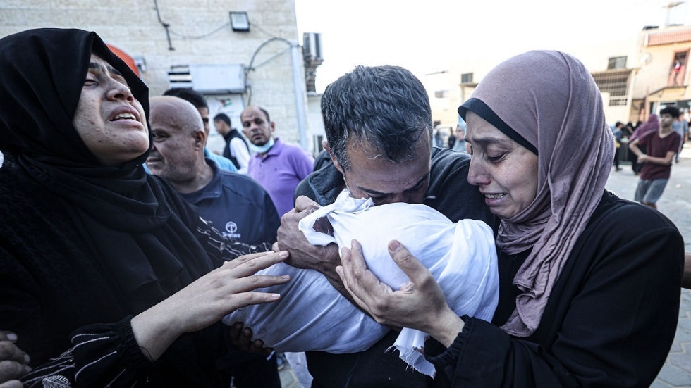 غزة.. مقتل 4 أشخاص بينهم رضيعة في قصف إسرائيلي استهدف منزلا بتل الهوى