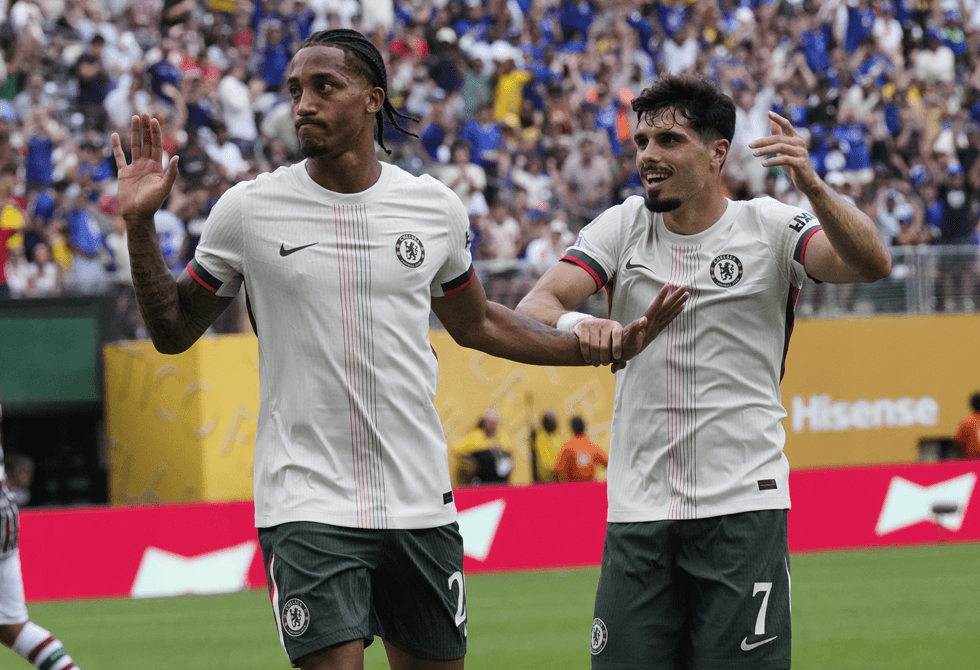 لماذا رفض جواو بيدرو الاحتفال بهدفه الأول مع تشيلسي في شباك فلومينينسي؟ (فيديو)