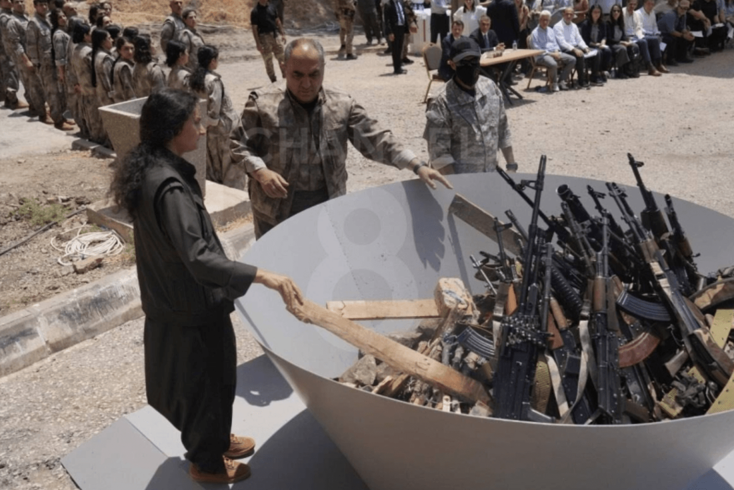 العراق يرحب بإعلان حزب العمال الكردستاني بدء عملية تسليم السلاح ويدعو لتعزيز التعاون الإقليمي