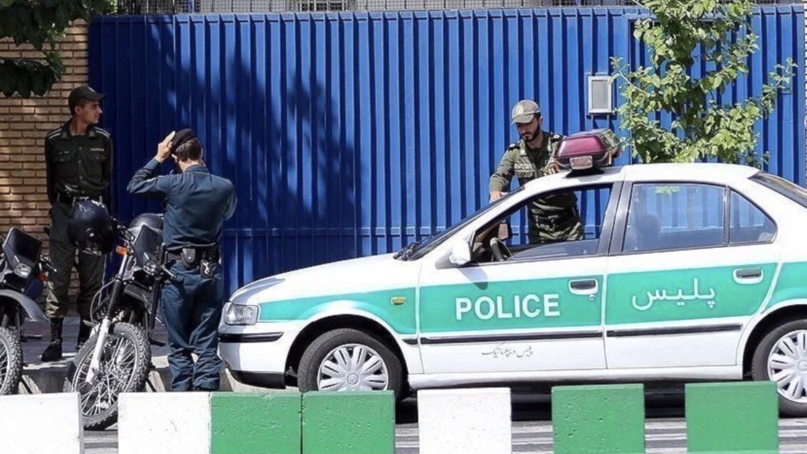 الشرطة الإيرانية تعلن مقتل 3 من عناصرها باشتباك مسلح في مدينة تشابهار