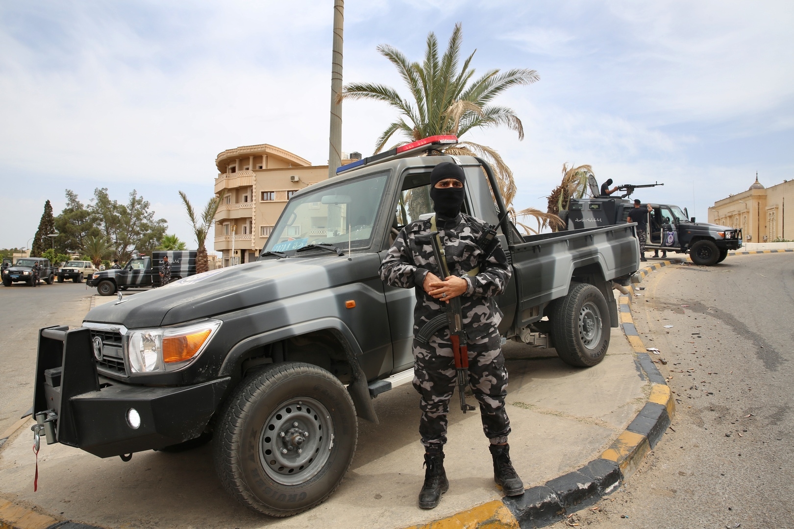 ليبيا.. محاولة اغتيال مدير أمن بني وليد والمديرية تتعهد بكشف الجناة