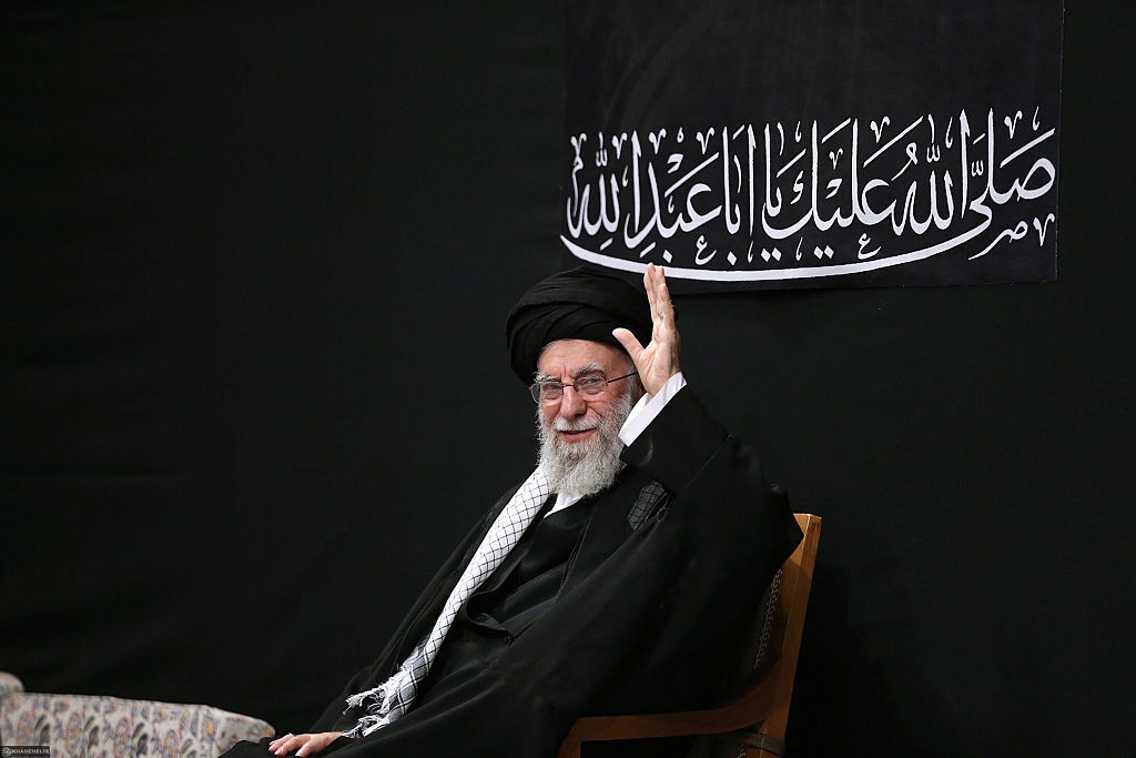 خامنئي يبقي على ثلاثة من فقهاء مجلس صيانة الدستور