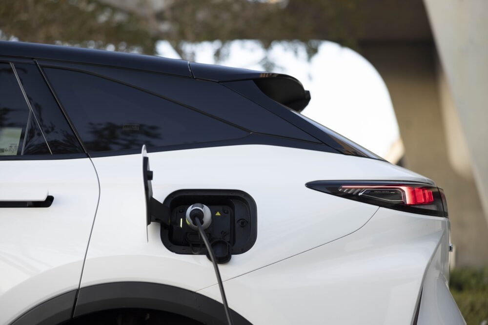 Omoda C9 PHEV: Best plug-in hybrid under R1m