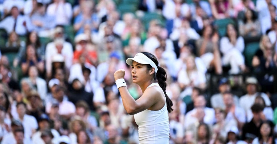 Raducanu back to her carefree best as she knocks out Vondrousova