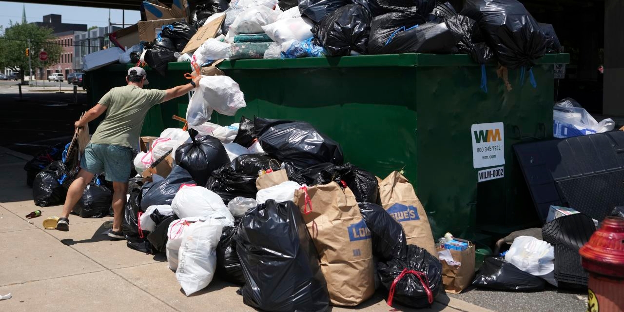 A Trashy Fourth of July in Philadelphia