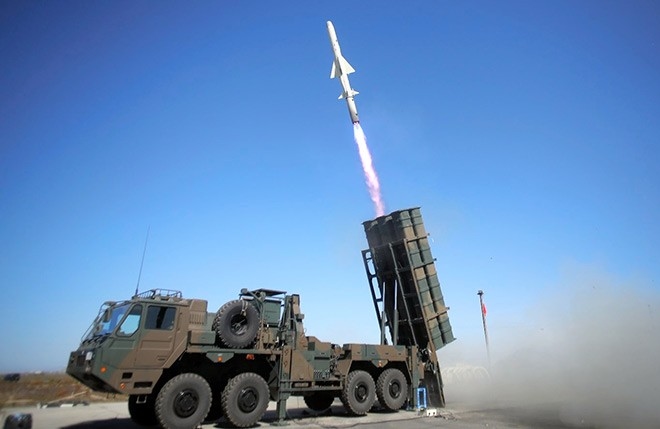 EDITORIAL: Japan must decide on scale of defense buildup, not Trump