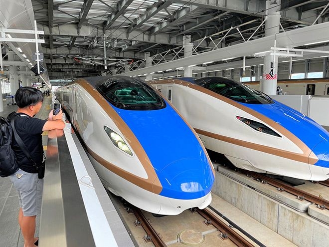 Survey: New Shinkansen stations rapidly gain following