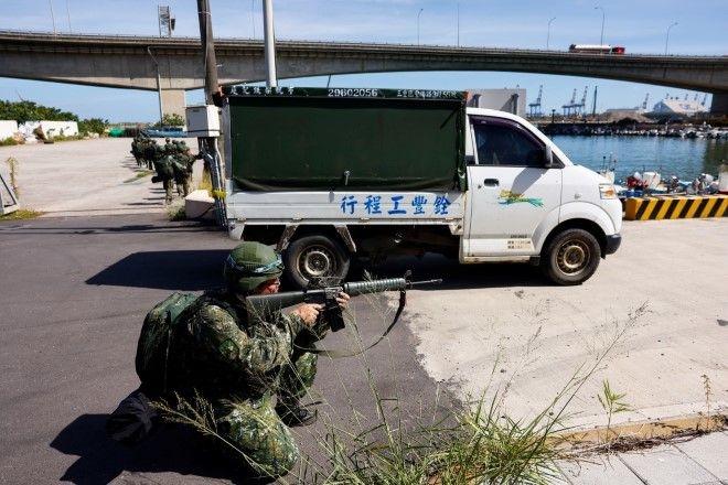 Taiwan launches annual war games with simulated attacks against military command