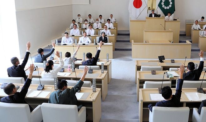 Ito assembly asks mayor to resign for false education claim