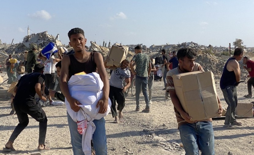 الاحتلال عبر "مؤسسة غزة" يسعى لإنشاء معسكرات لـ"نزع التطرف"