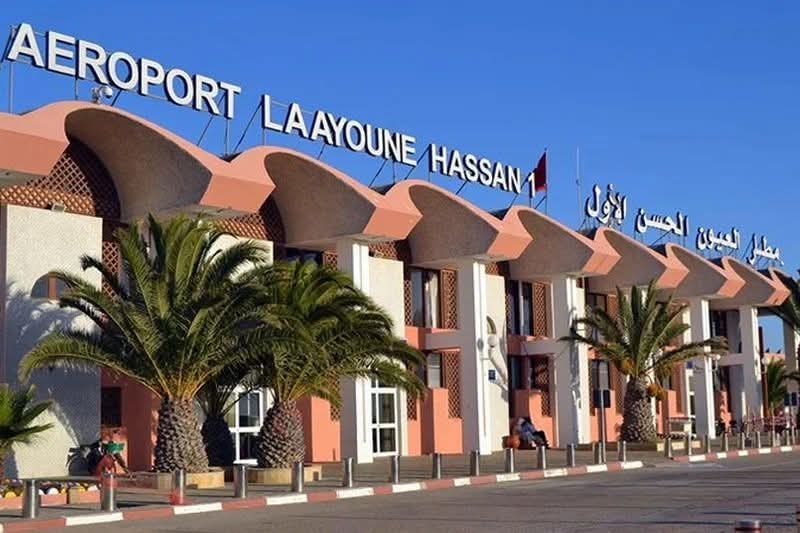 سوء الأحوال الجوية يمنع هبوط طائرة بمطار العيون ويعيدها إلى أكادير