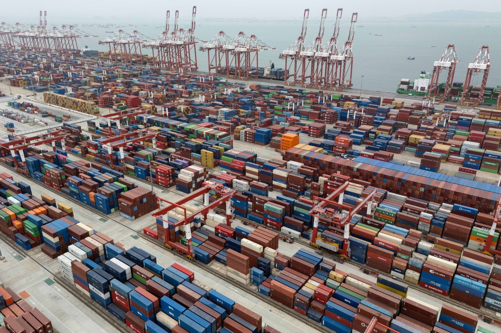 Chinese factory activity improves slightly with delay on tariffs, but still lags