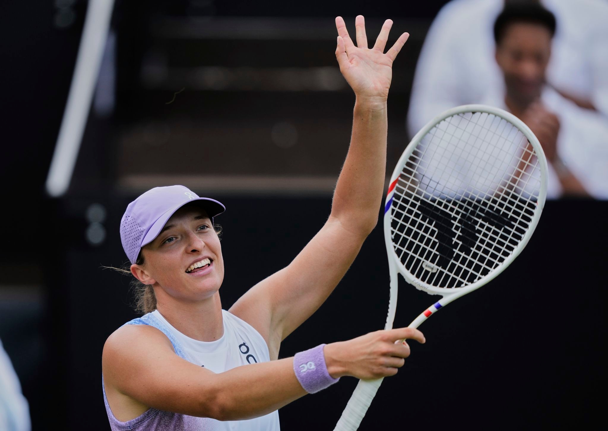 Swiatek routs Paolini in Hamburg for her first grass final. Pegula awaits
