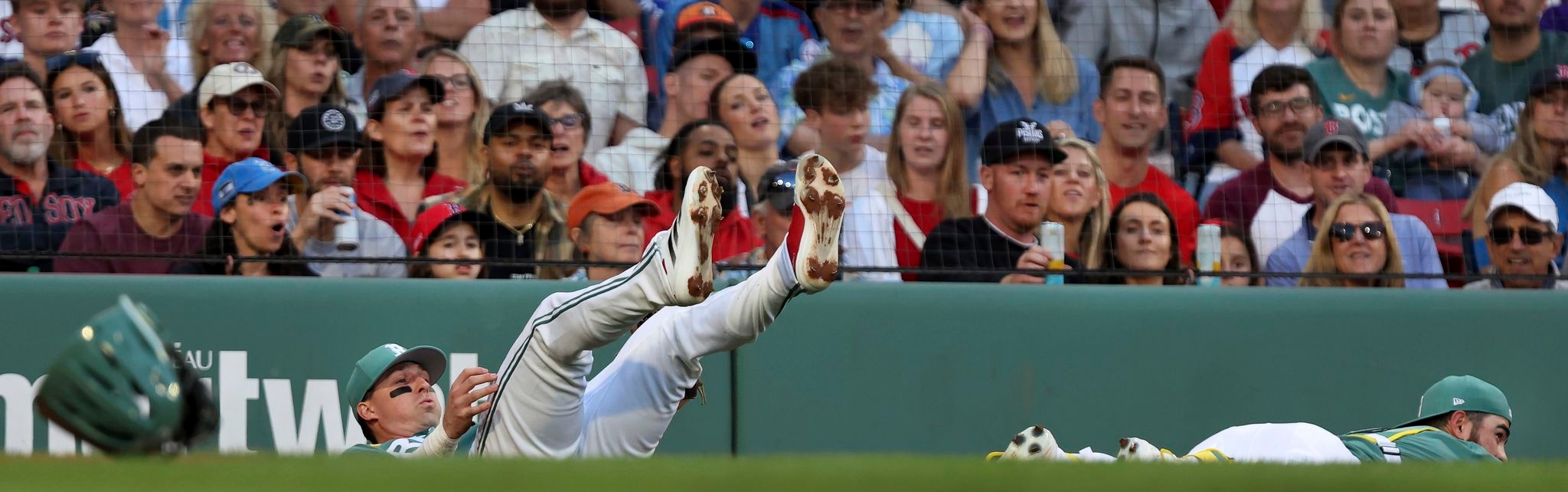José Berríos, Blue Jays bullpen keep Red Sox bats silent in 9-0 series-opening win