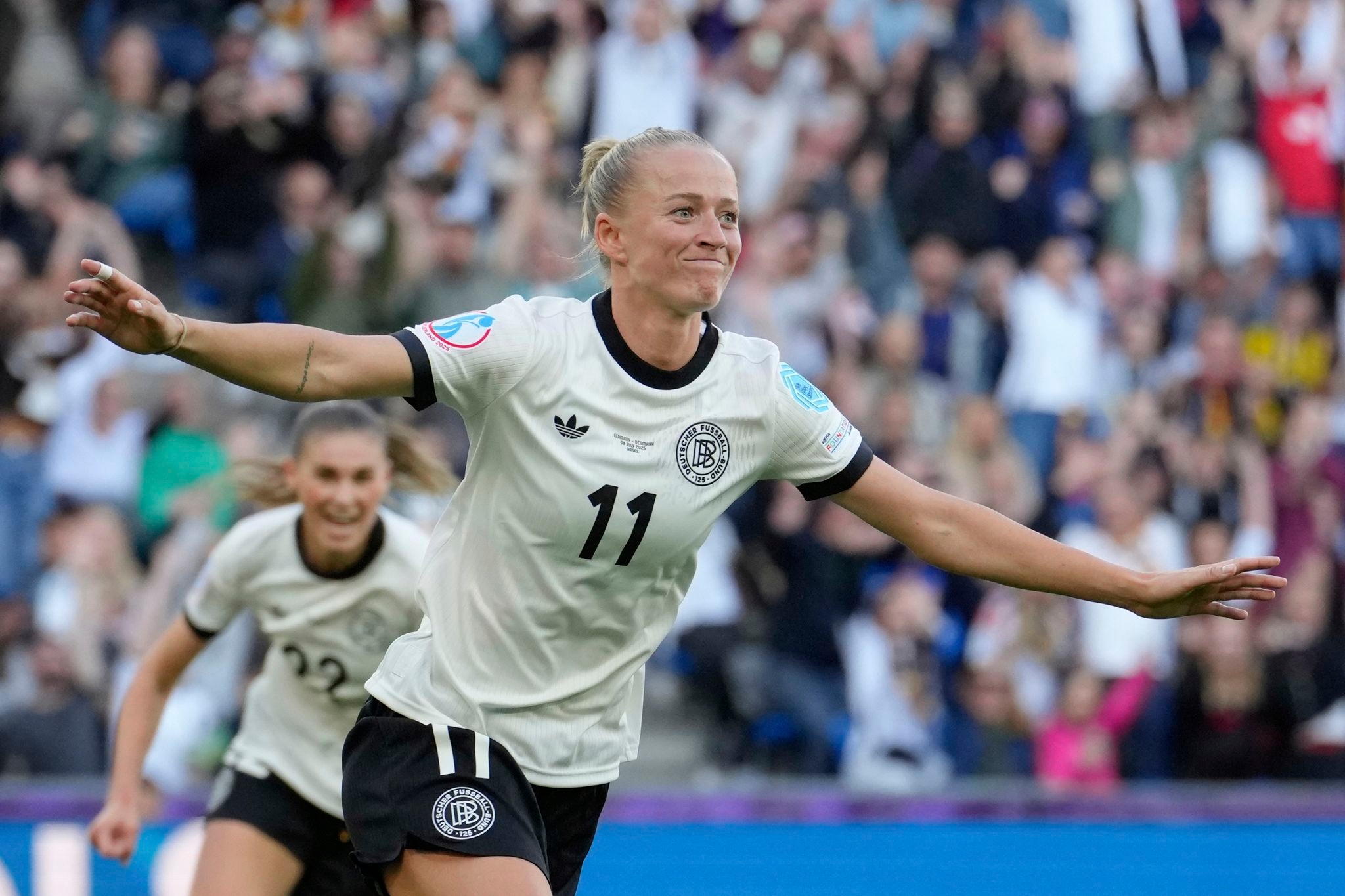 Germany eying Euro 2025 quarterfinals after coming from behind to beat Denmark 2-1