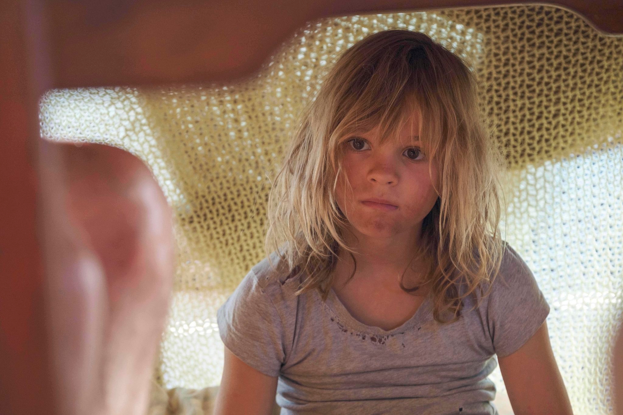 Movie Review: War, through one child's extraordinary eyes, in 'Don't Let's Go to the Dogs Tonight'
