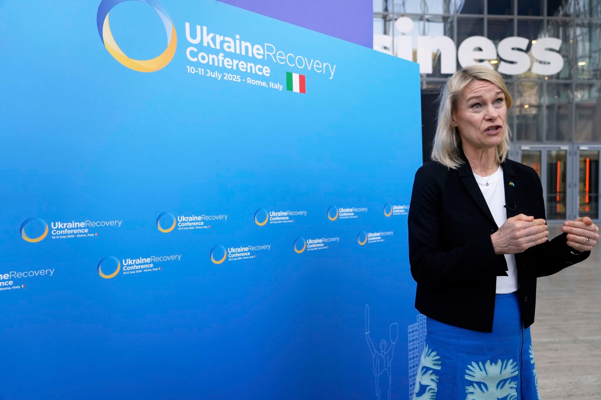 UN refugee agency tries to help millions of displaced Ukrainians stay close to home