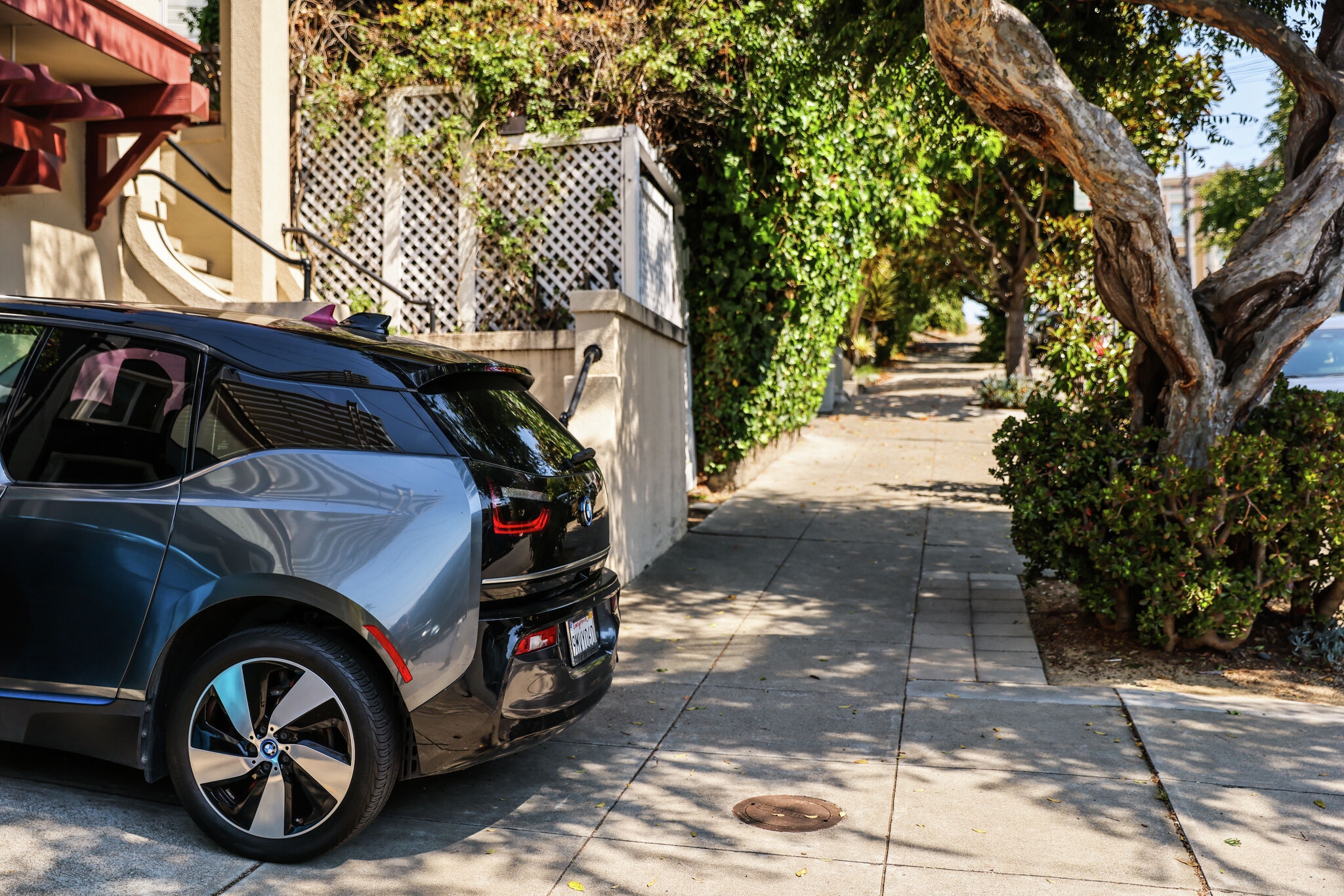 S.F. residents had parked in their driveways for years. Then someone started snitching