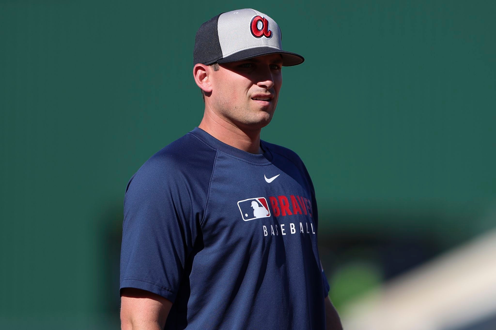 Braves' Austin Riley leaves game against Cardinals with abdominal tightness