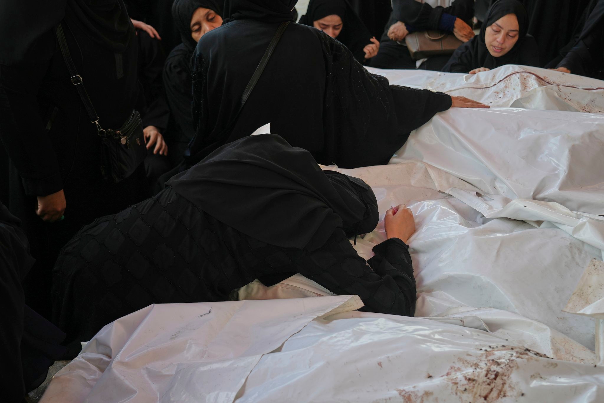 28 Palestinians including children killed in Israeli airstrikes in Gaza
