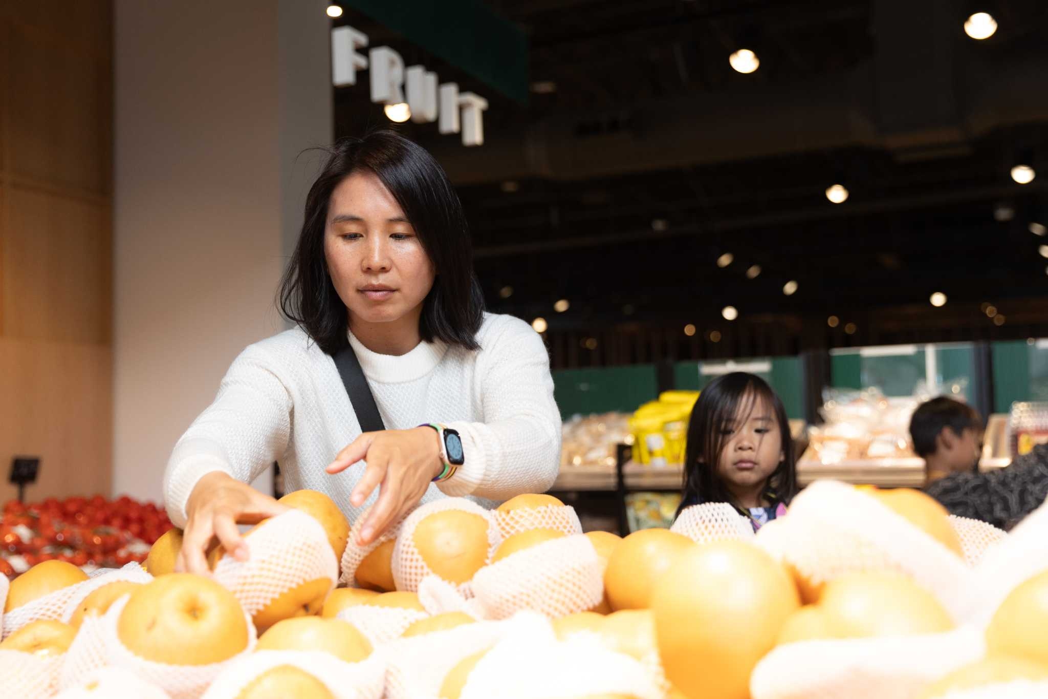This Bay Area mall is thriving with the help of Asian cuisine