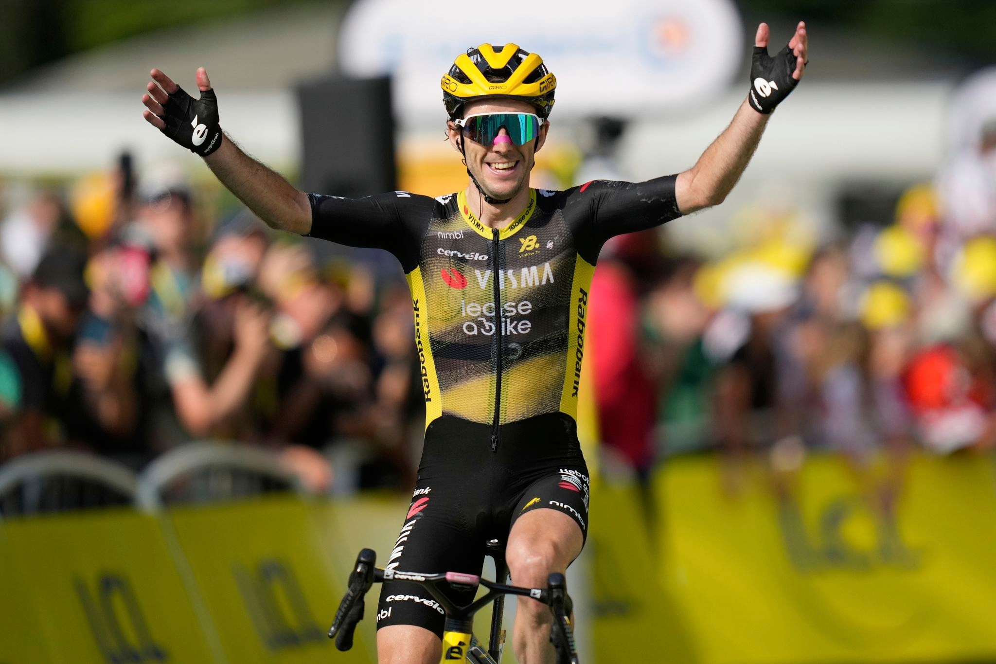 Yates wins Tour de France's first mountainous stage and Healy takes yellow jersey