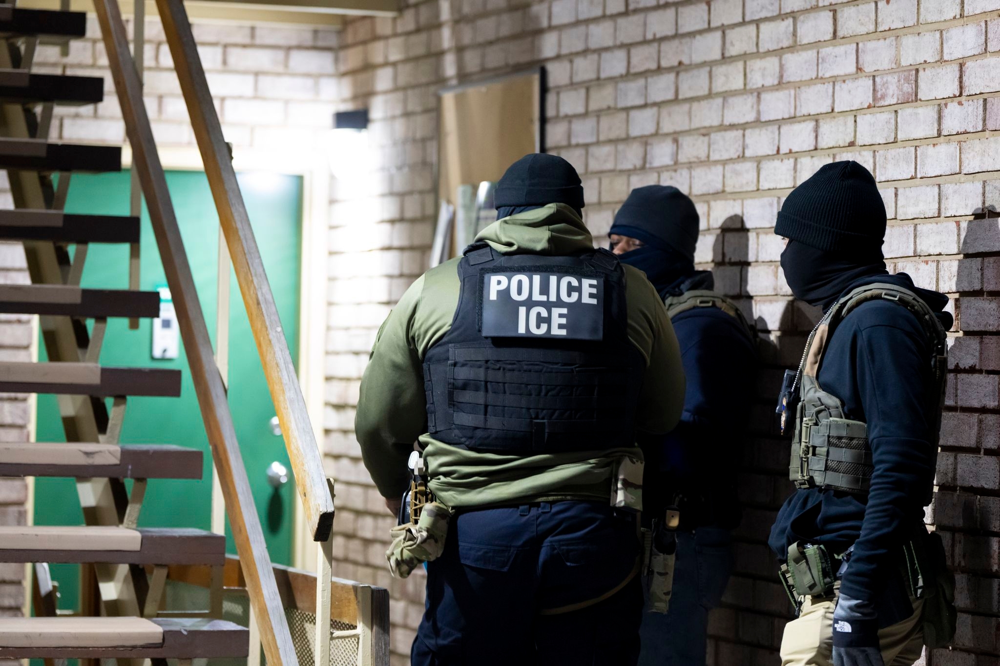 Immigration agents demand tenant information from landlords, stirring questions and confusion