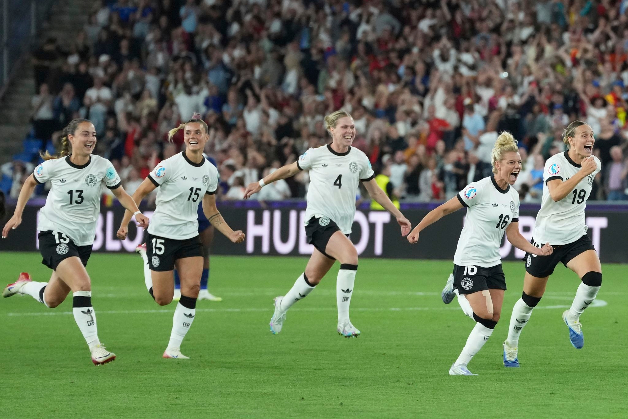 Euro 2025 favorite Spain chasing history against eight-time champion Germany in semifinals