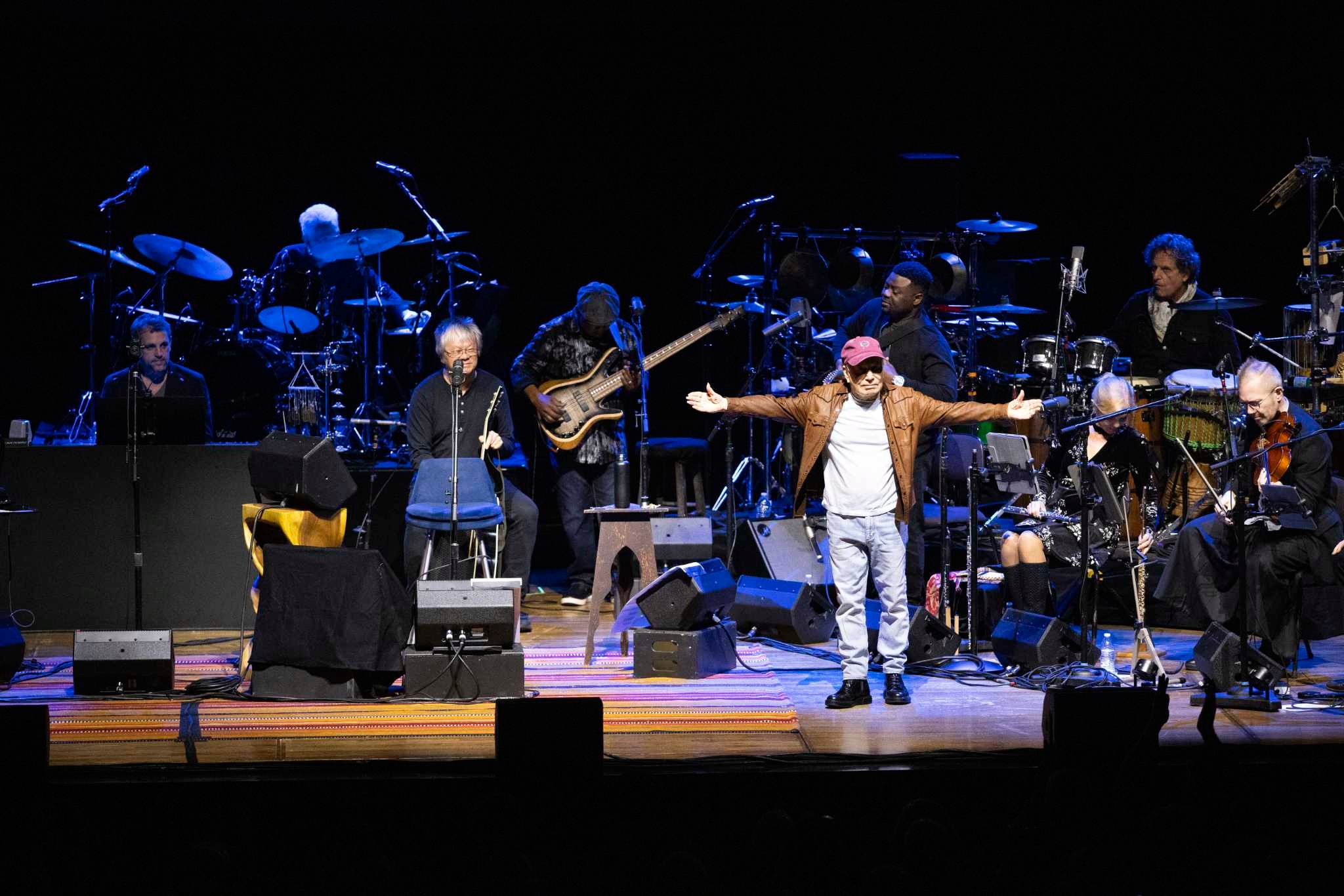 Paul Simon's quiet power remains strong in San Francisco concert