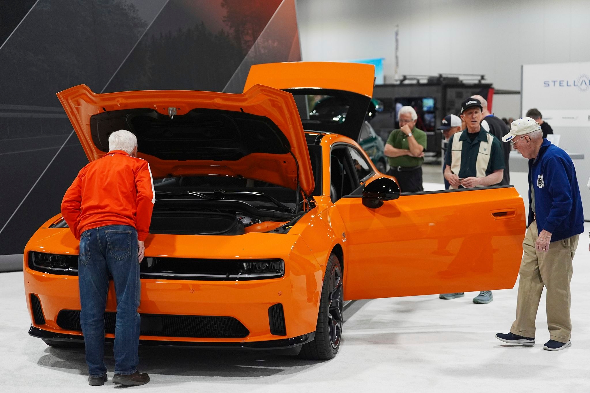 Stellantis warns of $2.7 billion loss for 1st half of 2025 due to tariffs and some big charges