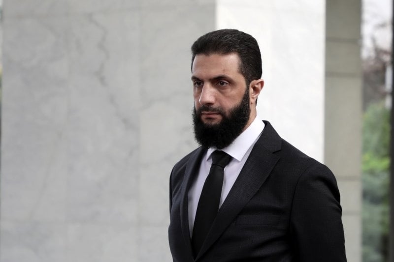 "لا جدوى من اللقاءات"... مسؤول إسرائيلي: الشرع غير قادر على ضبط الأمن