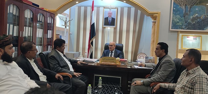 وزير الإدارة المحلية يناقش اوضاع احتياجات محافظة المهرة