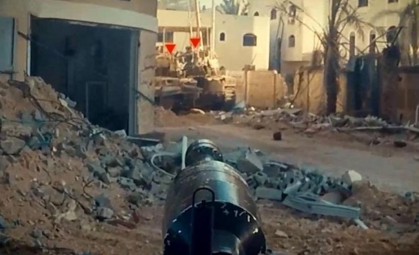 القسام: دمرنا دبابة "ميركافا" وجرافتين إسرائيليتين شرقي غزة
