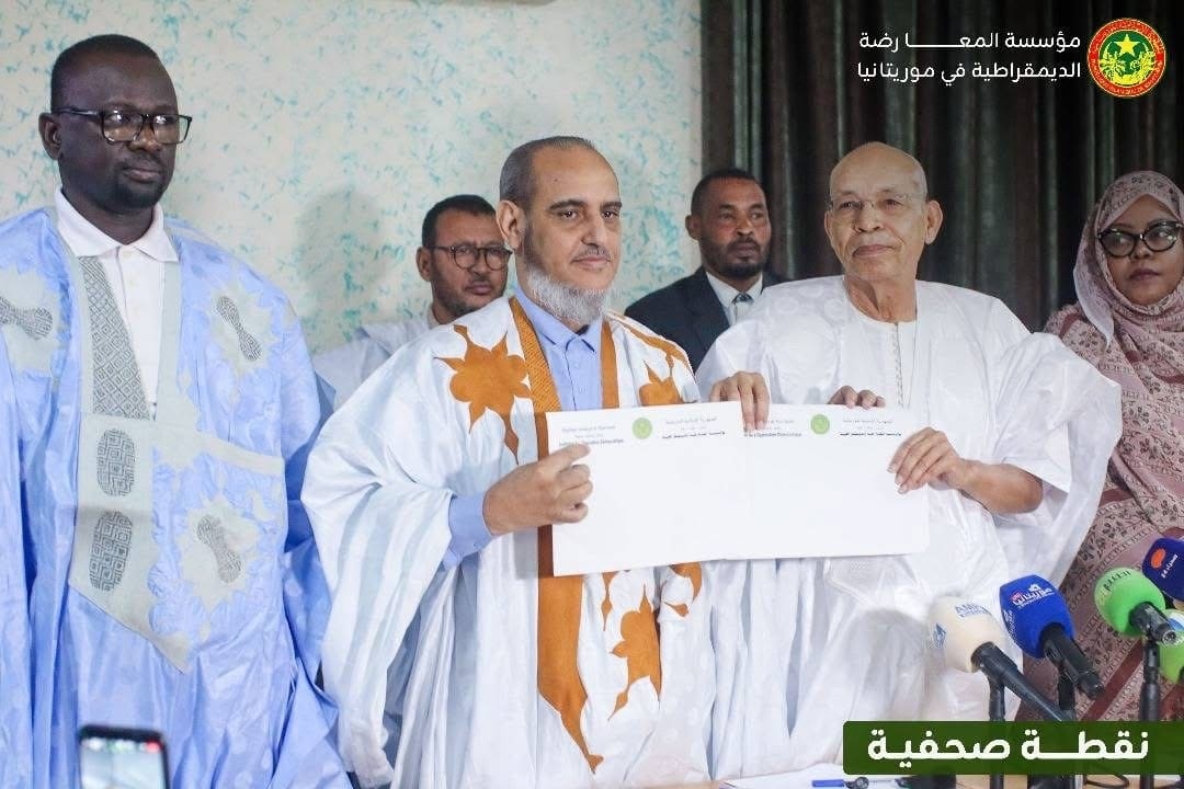 تباين الرؤى حول منهجية الحوار يكشف دربًا مليئًا بالأشواك.. هل ينجح فال في تذليلها؟ صحراء ميديا