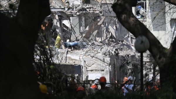 Iran launches heavy missile barrage on Israel after US strikes nuclear sites
