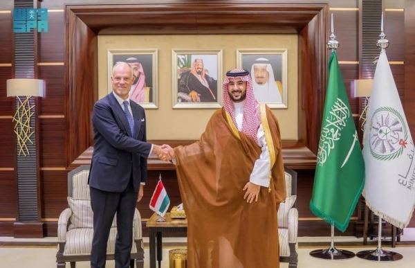 Saudi, Hungarian defense ministers discuss military ties