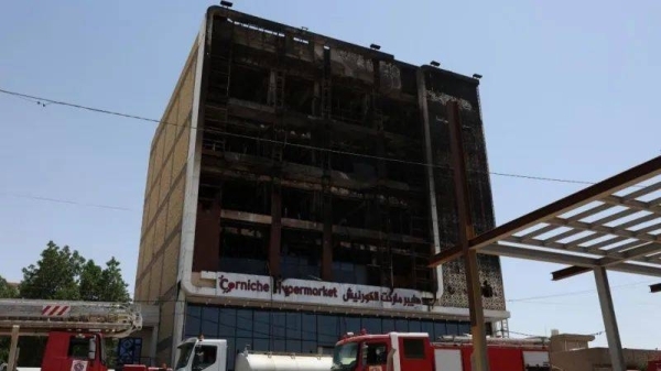 60 dead after fire tears through Iraq shopping center