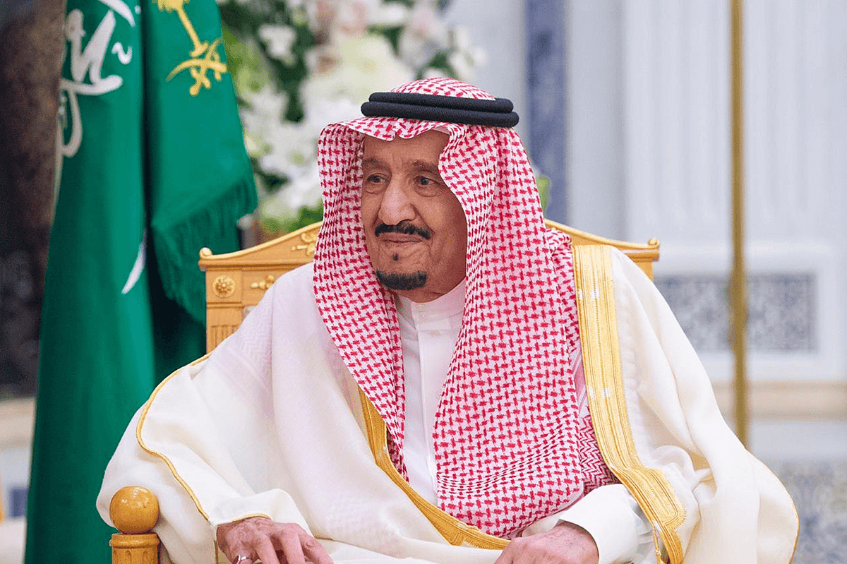 خادم الحرمين يتلقى رسالة خطية من رئيس أنغولا