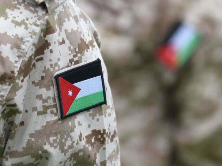 الجيش يفتح باب التجنيد لإناث من حملة البكالوريوس والدبلوم (تفاصيل)