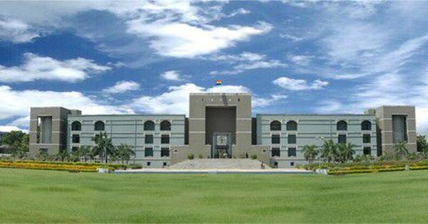 Gujarat HC issues contempt notice to Junagadh municipal officials for demolishing dargah