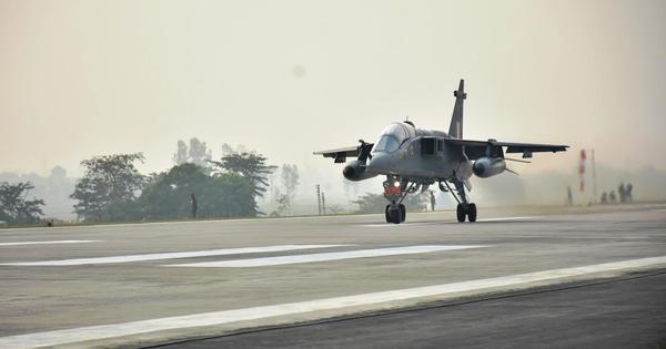 Both pilots killed as fighter jet crashes in Rajasthan