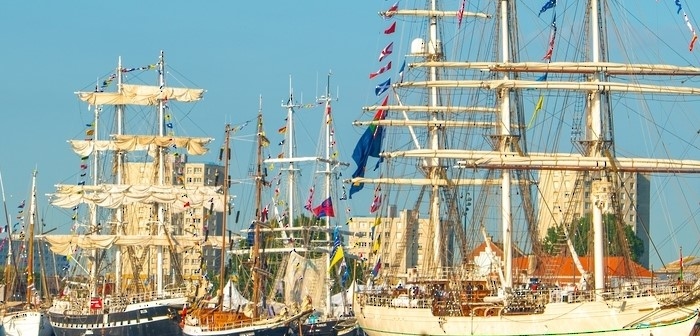 RNOV Shabab Oman II docks in Dunkirk port