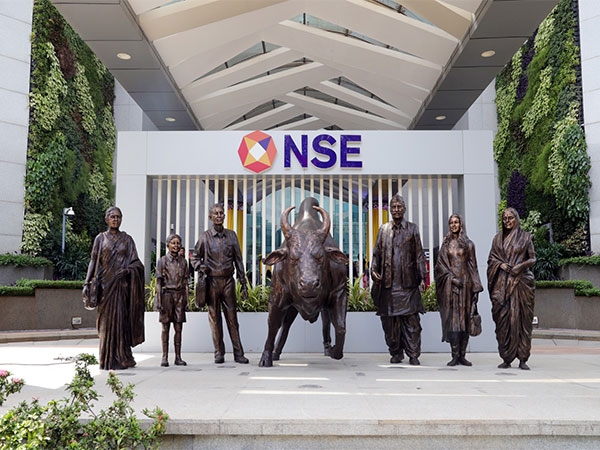 Sensex, Nifty end in negative zone as weak Q1 results in finance, IT sectors weigh on market
