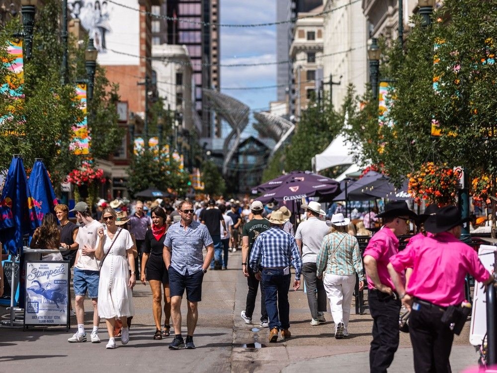 City halts Stephen Avenue construction plans amid business pushback