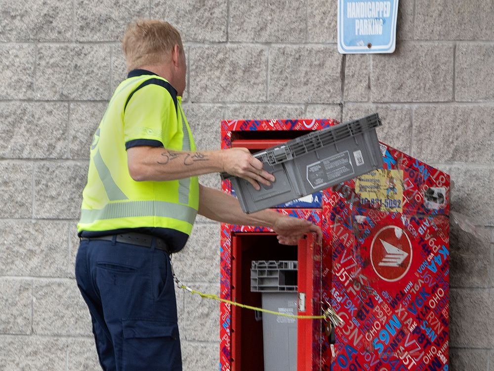 What the final offer from Canada Post includes, and why the union wants workers to vote no