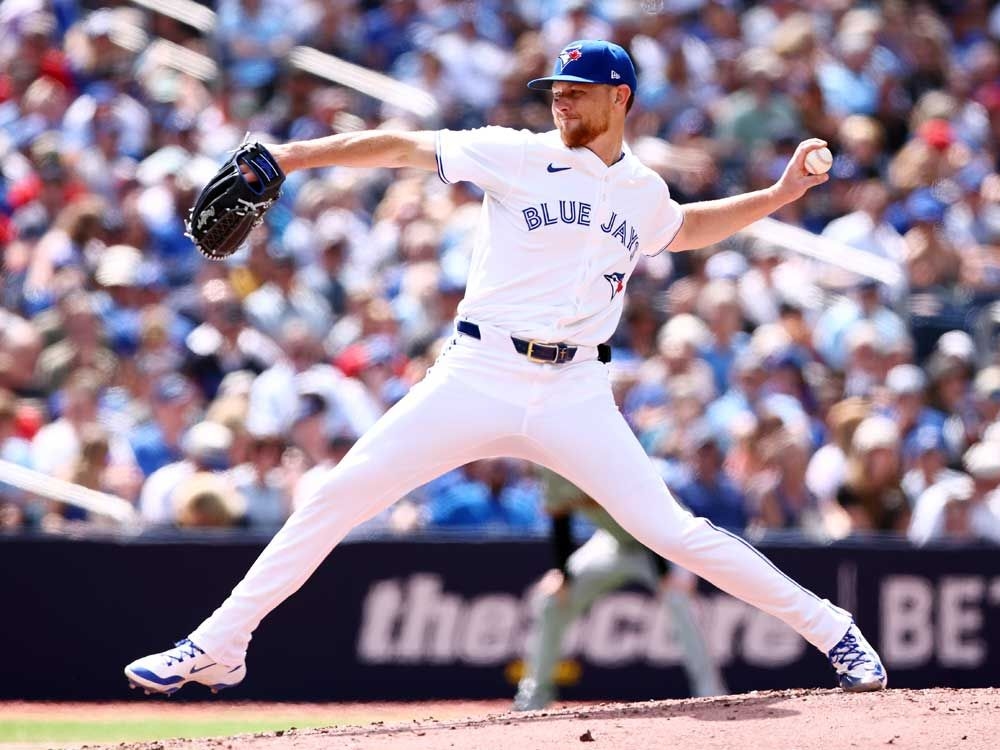 Blue Jays parlay a four-run sixth inning into a win over the visiting San Francisco Giants