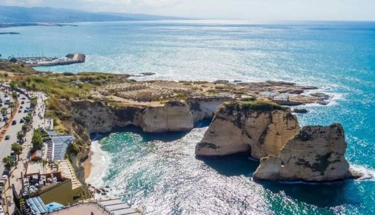 طقس قليل الغيوم مع ضباب على المرتفعات... واحتمال أمطار خفيفة شمالًا
