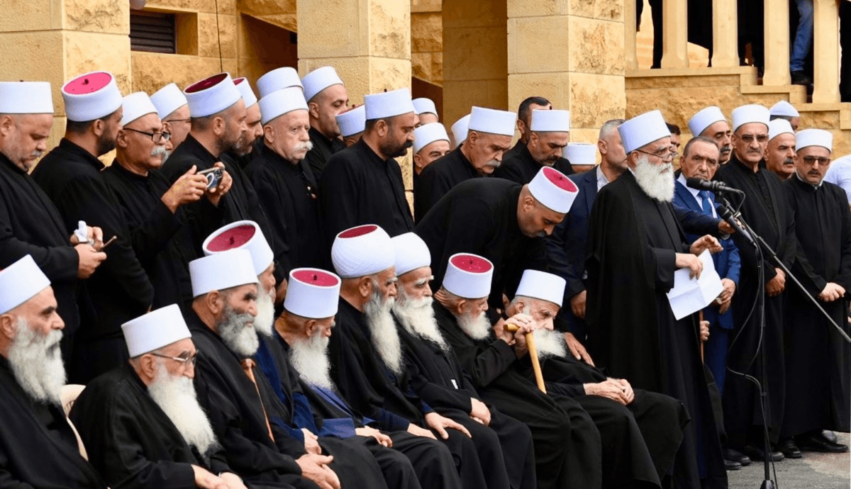 مواقف... عزاء وصلاة على أرواح شهداء السويداء بمشاركة جنبلاط ونواب أبي المنى: ندعو الى وقف النفير وإنهاء العنف في السويداء والعمل لتبادل الأسرى
